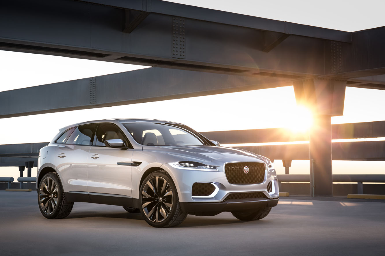 Image principale de l'actu: Le crossover de jaguar le c x17 est de sortie a dubai 