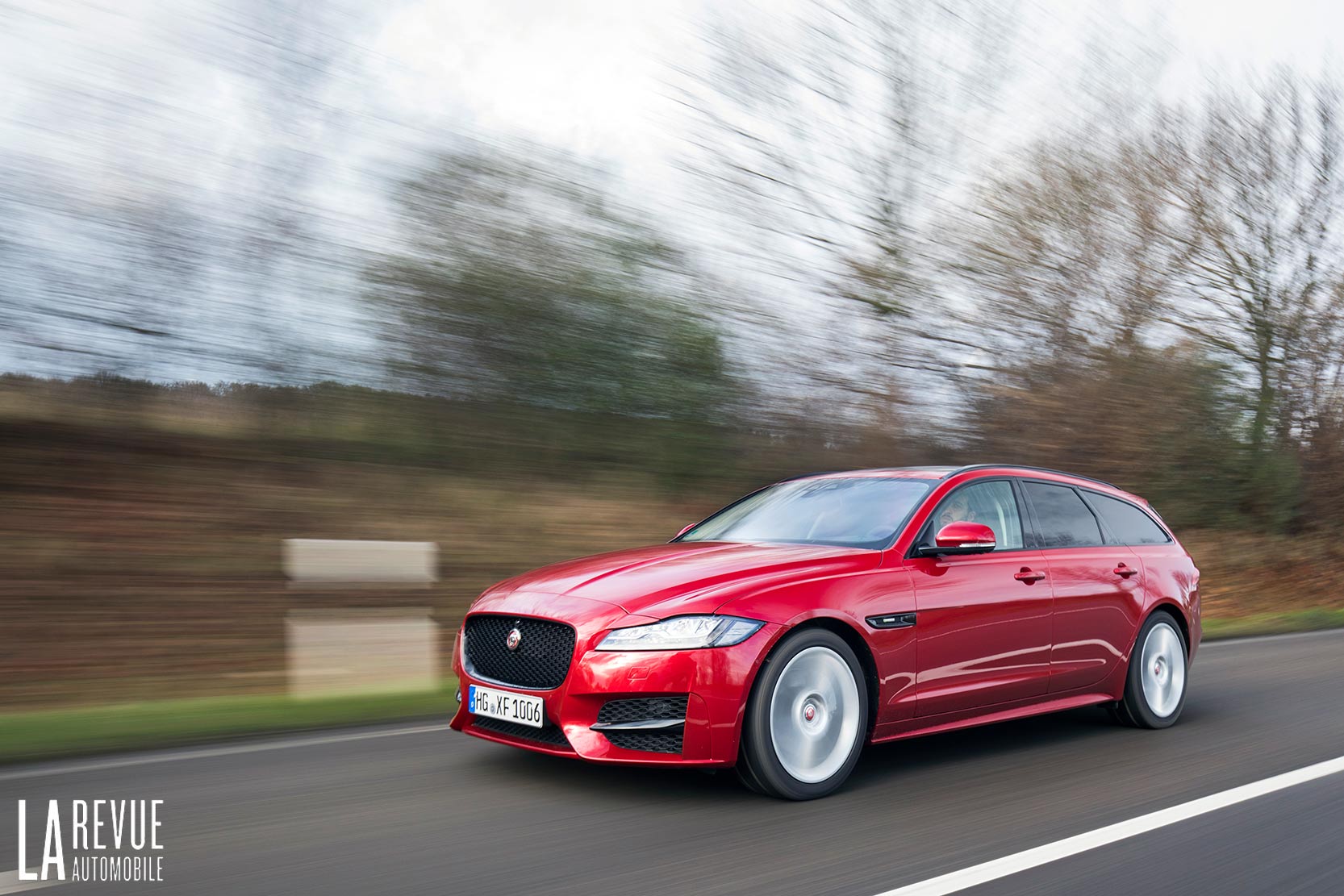 Image principale de l'actu: Essai Jaguar XF Sportbrake 25t : nouveau moteur