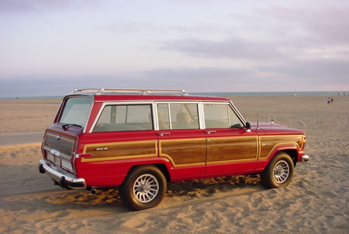 Image principale de l'actu: Nouvelles photos jeep grand wagoneer 