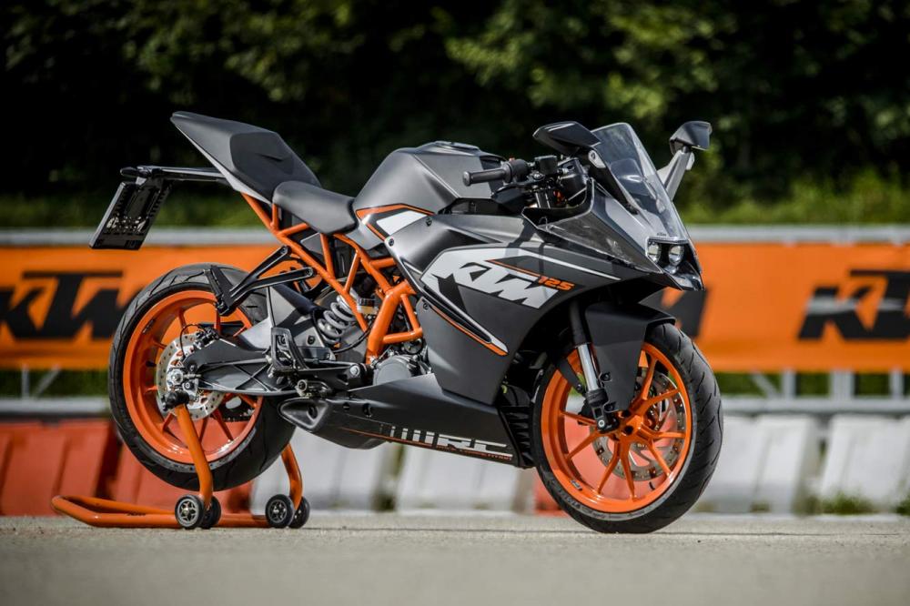 Image principale de l'actu: Ktm rc 125 la mini superbike 