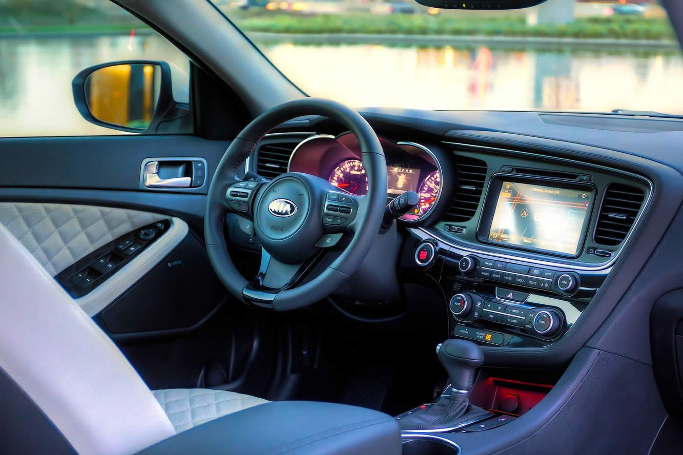 Kia k2 2015