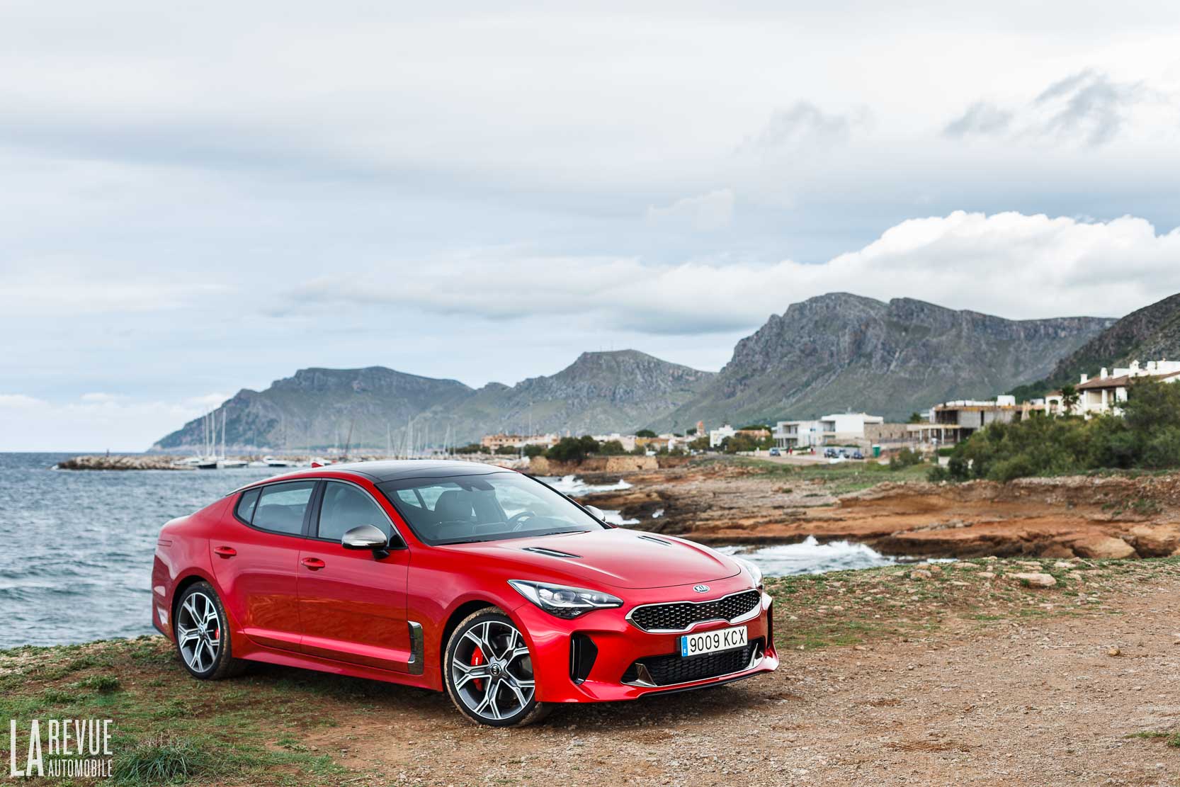 Image principale de l'actu: Essai KIA Stinger GT V6 : what did you expect ?