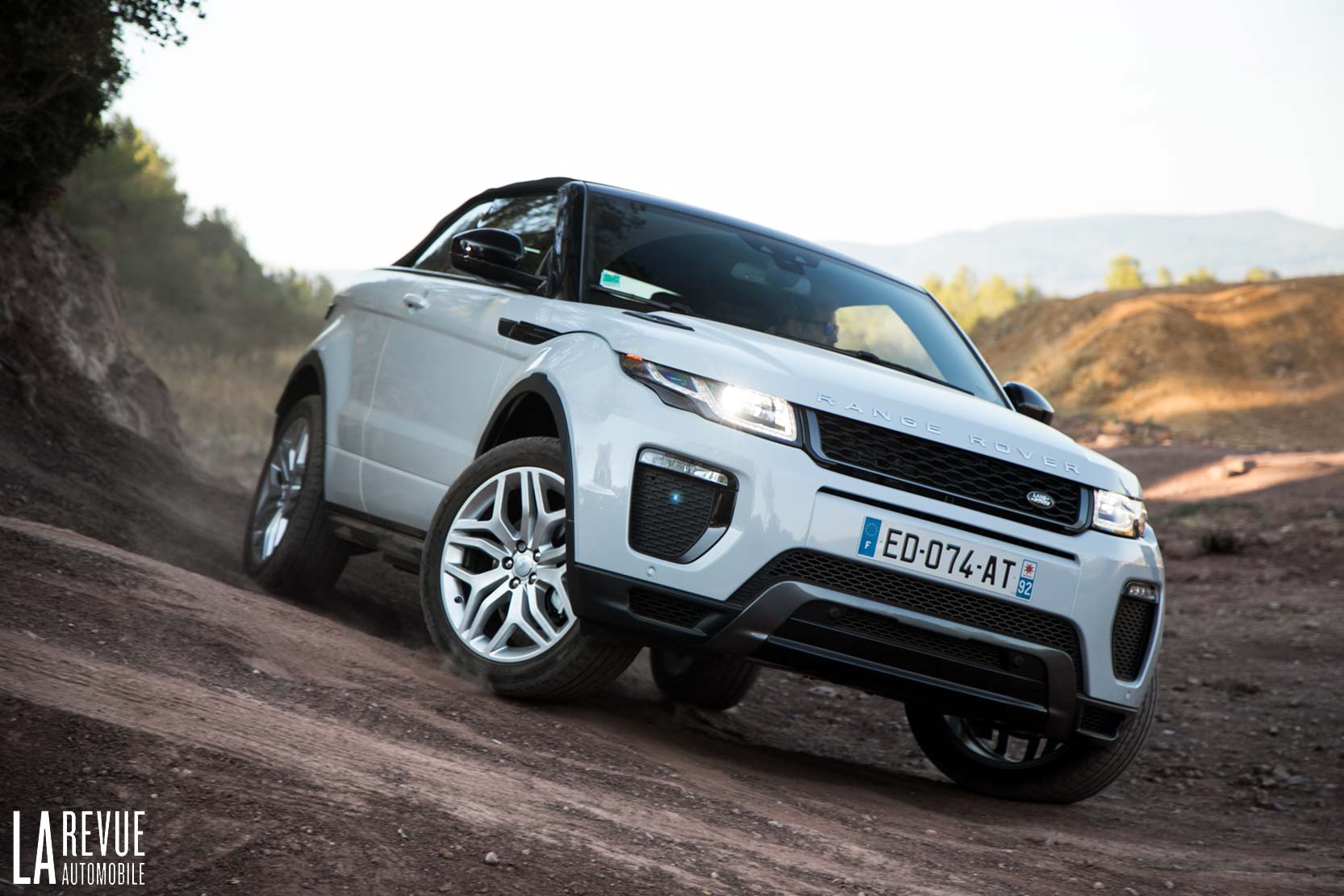 Image principale de l'actu: Essai range rover evoque cabriolet en route vers la louis vuitton cup 