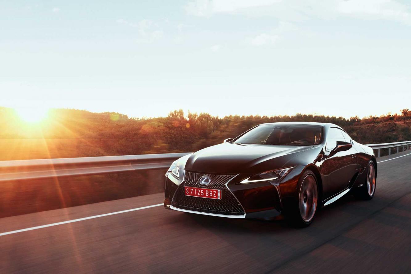 Image principale de l'actu: Lexus lc 500h une hybride sportive 