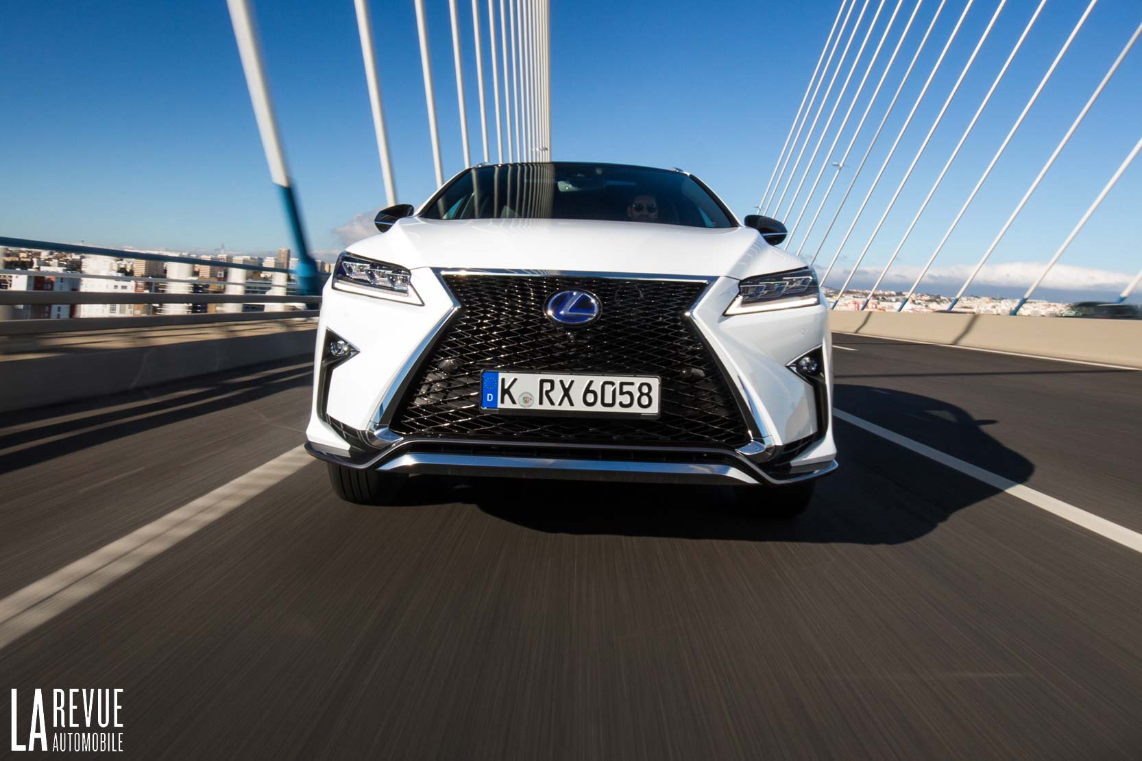 Image principale de l'actu: Essai lexus rx 450h lhybride a lancienne 