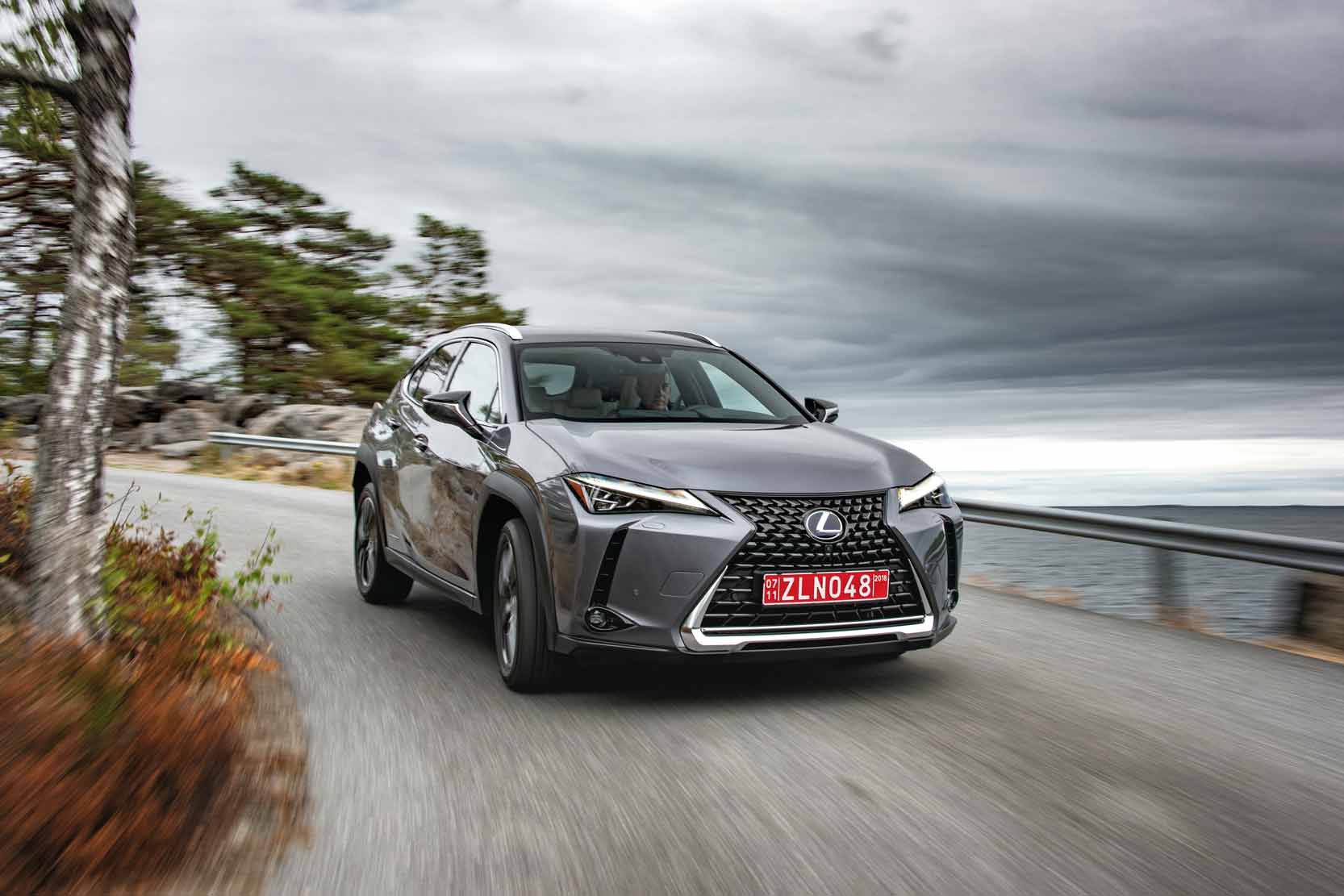 Test LEXUS UX, le nouveau SUV hybride