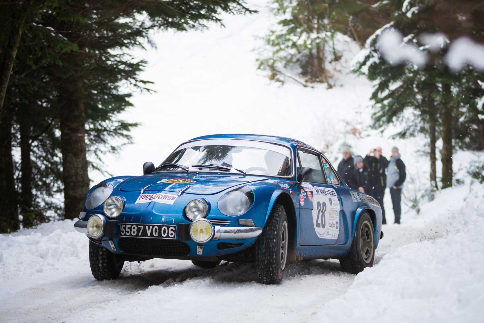 Image principale de l'actu: Le 64e rallye neige et glace de retour en isere 