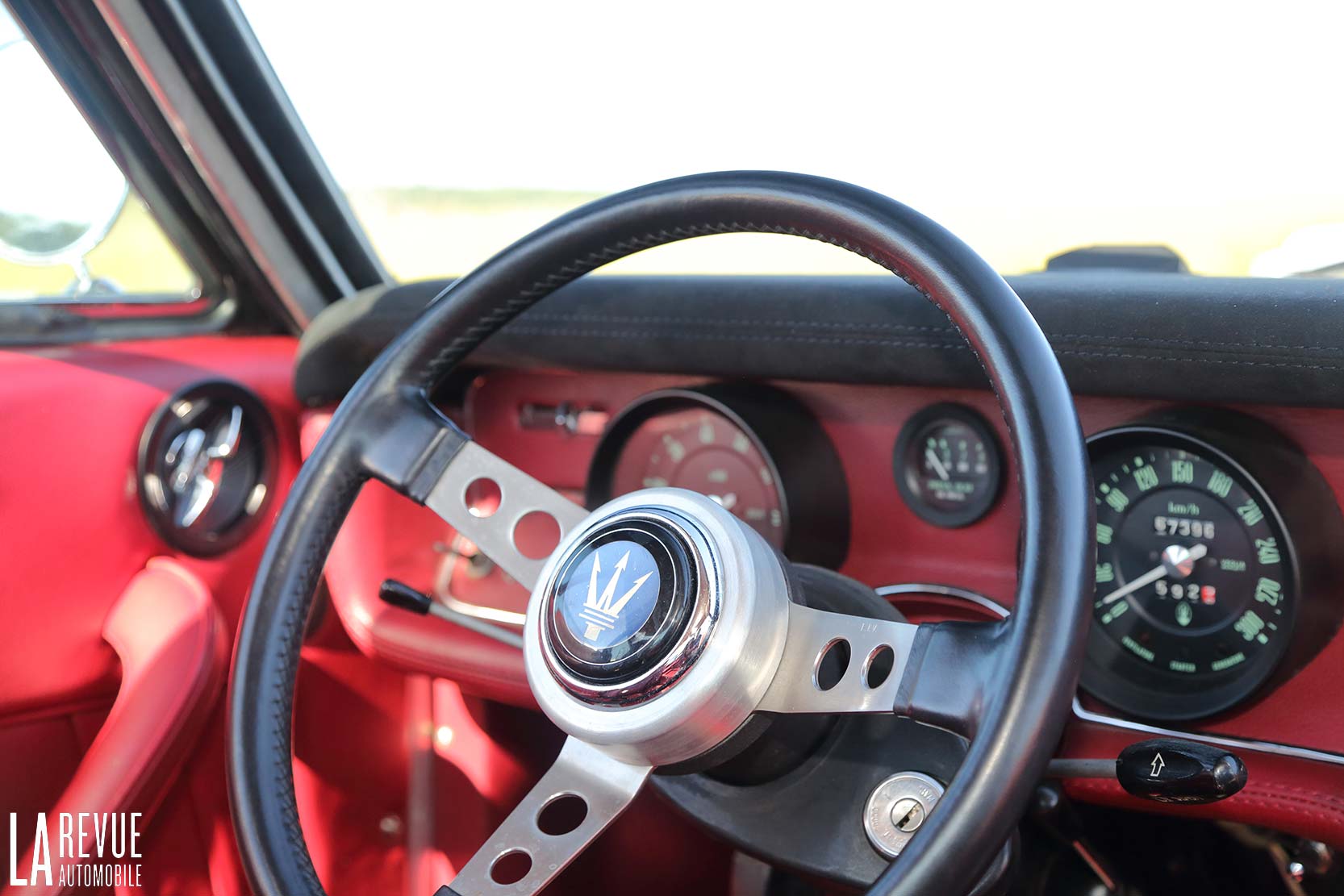 Interieur_Maserati-Ghibli_43