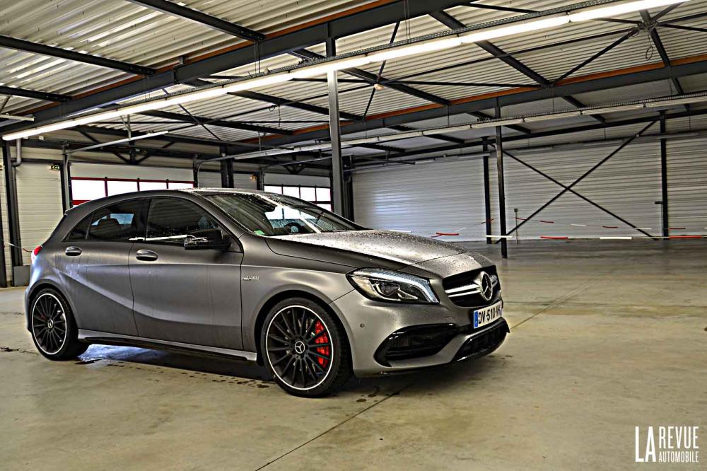 Image principale de l'actu: Essai mercedes a 45 amg la classe a du cote obscur de la force 