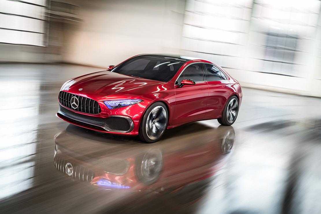Image principale de l'actu: Mercedes a sedan concept la prochaine mercedes classe a en filigrane 