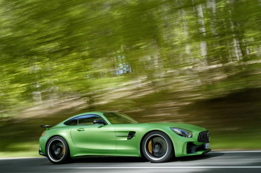 Image principale de l'actu: La mercedes amg gt r roadster est a l etude 