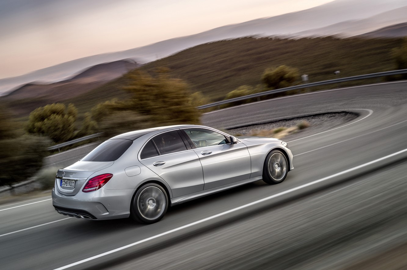 Image principale de l'actu: Mercedes une c 450 amg sport en preparation 