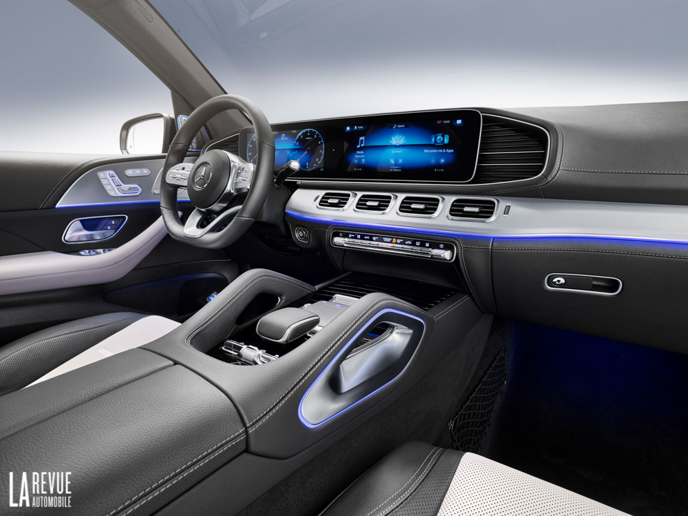 Interieur_Mercedes-GLE-2019_49