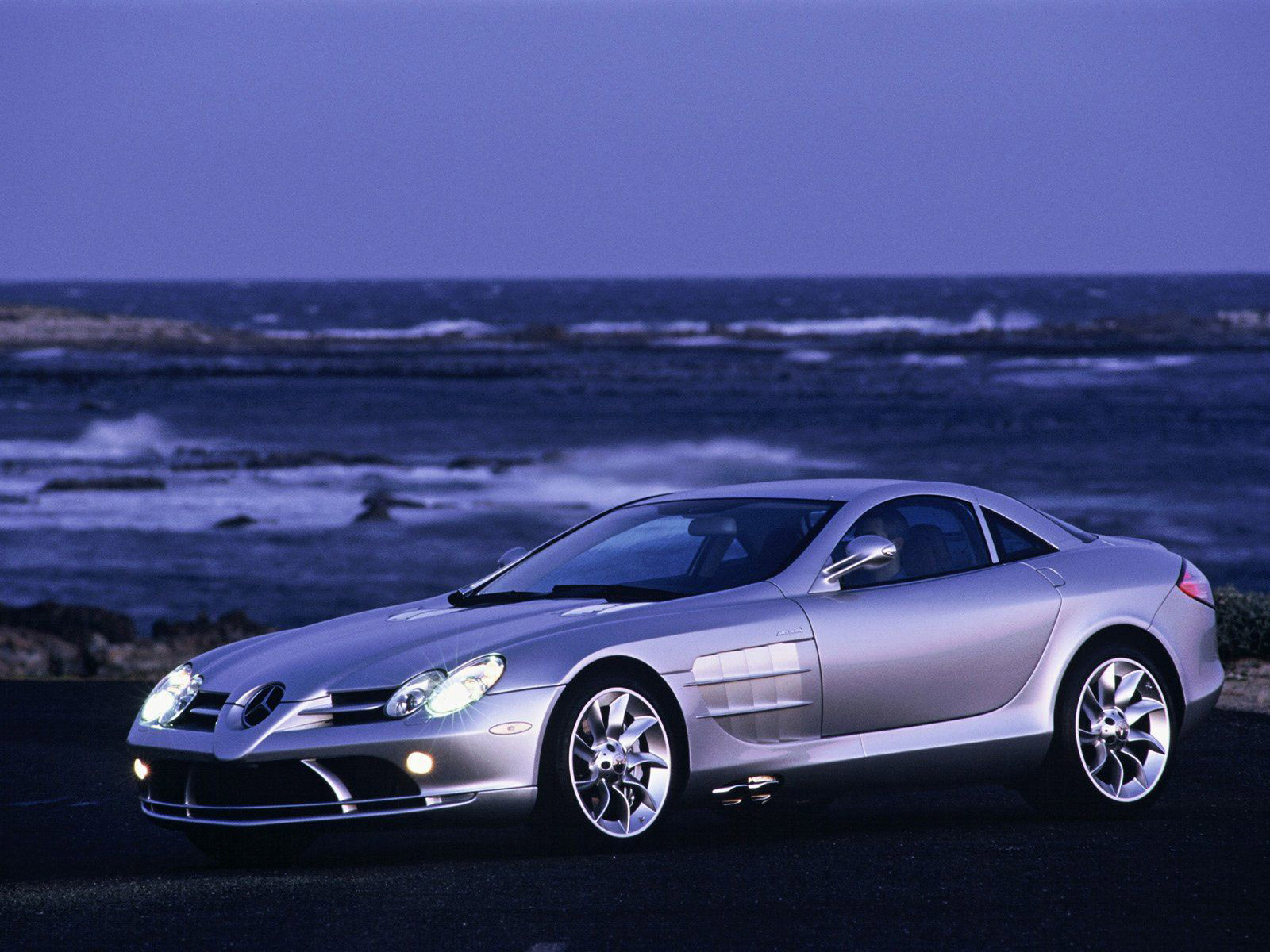 Image principale de l'actu: Mercedes slr 722 comme la legende 