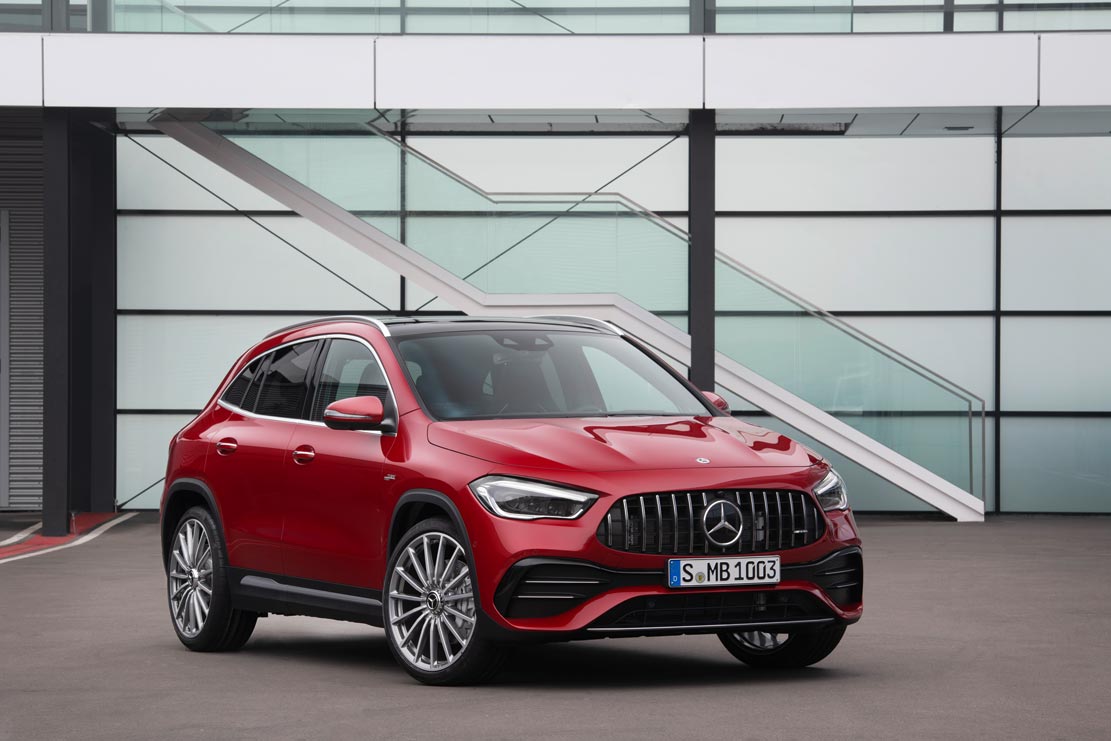 Image principale de l'actu: Nouveau Mercedes AMG GLA 35 4MATIC : Le compromis