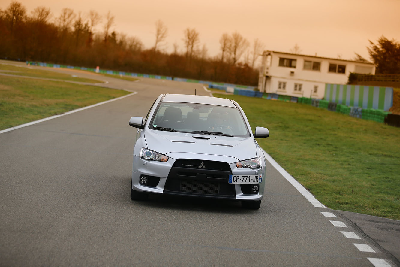 Image principale de l'actu: Mitsubishi lancer evo c est bientot la fin 