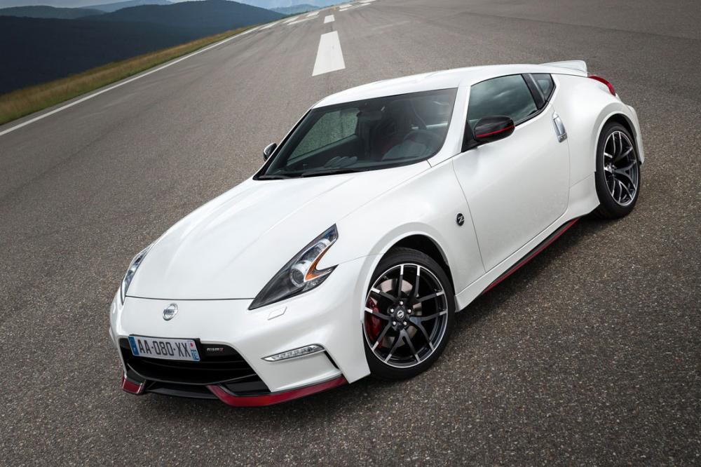 Image principale de l'actu: La prochaine nissan z embarquerait des mecaniques mercedes 