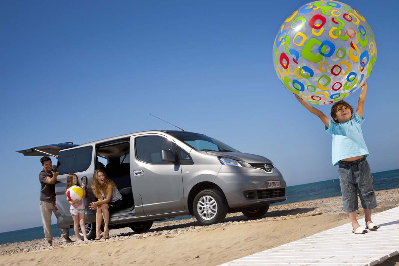 Image principale de l'actu: Nissan nv200 evalia summer edition 