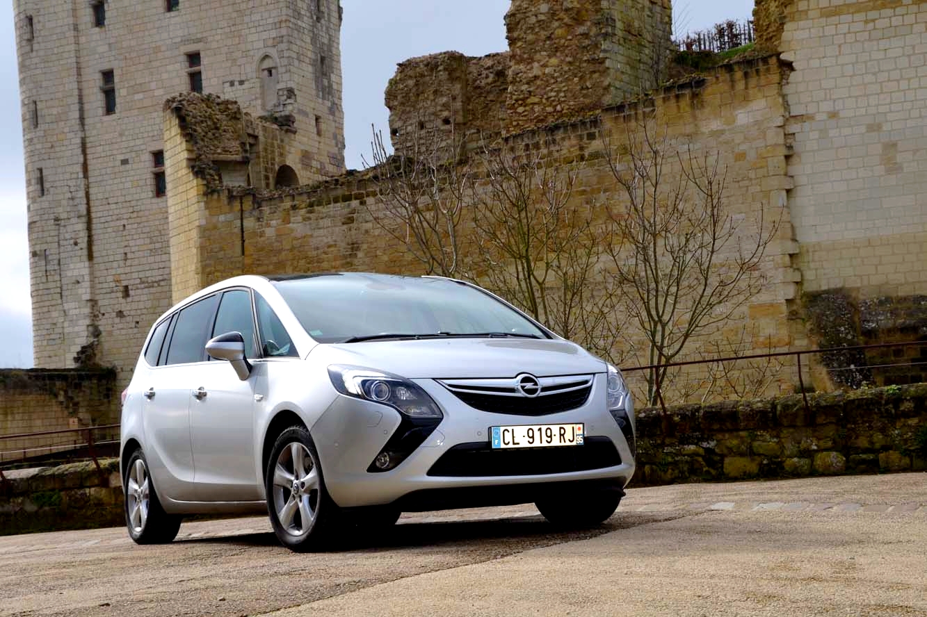 Image principale de l'actu: Essai opel zafira tourer cdti 165ch diesel 