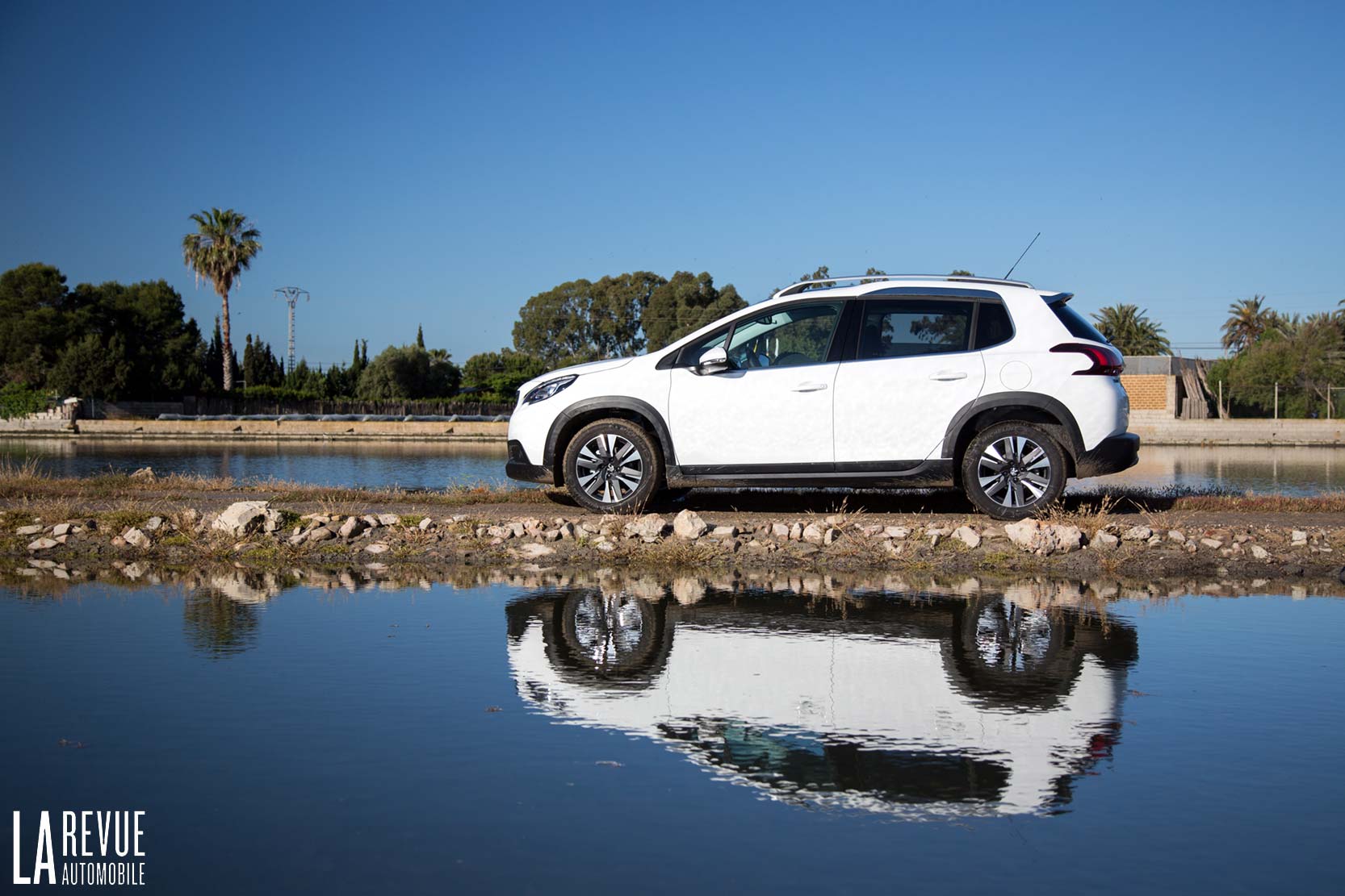 Image principale de l'actu: Essai peugeot 2008 bluehdi 100 le suv urbain qu il faut acheter 