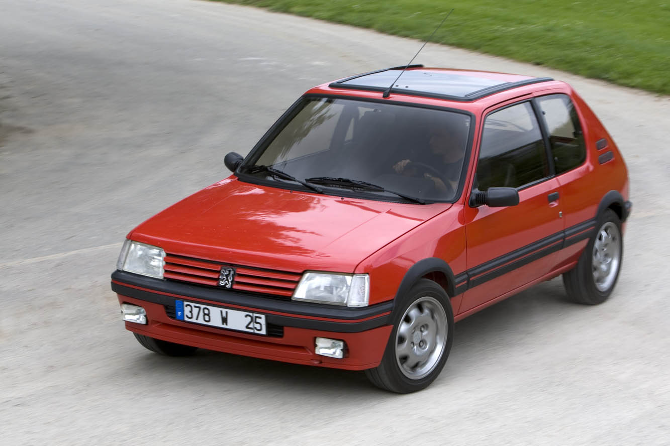 Image principale de l'actu: Nouvelles photos peugeot 205 gti 