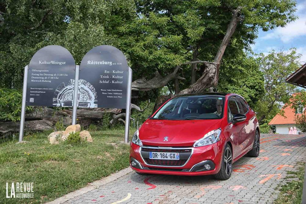 Image principale de l'actu: Essai Peugeot 208 blueHDi 100 : un nouveau souffle