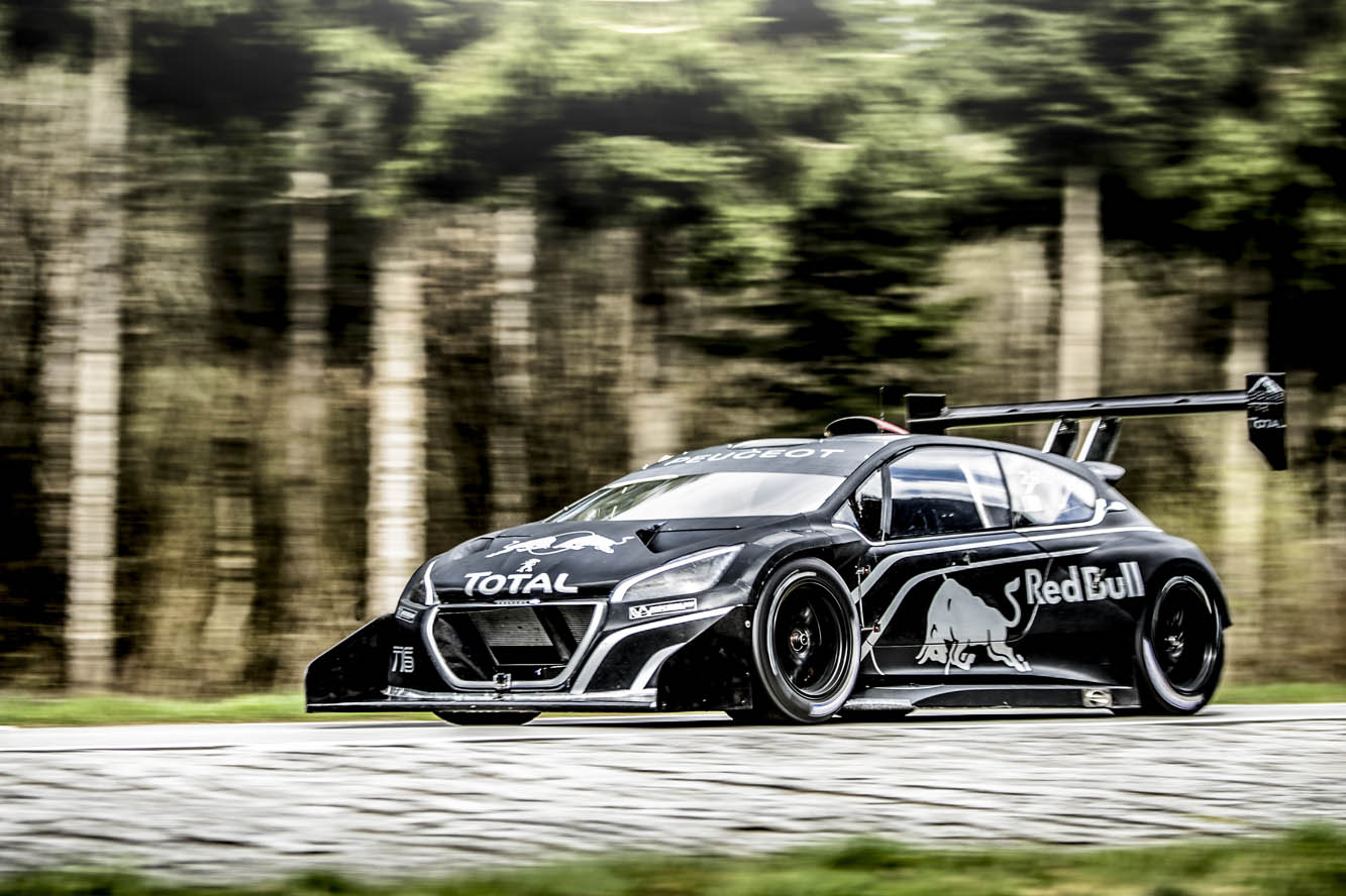 Image principale de l'actu: Peugeot a l assaut du nurburgring avec la 208 t16 pikes peak 