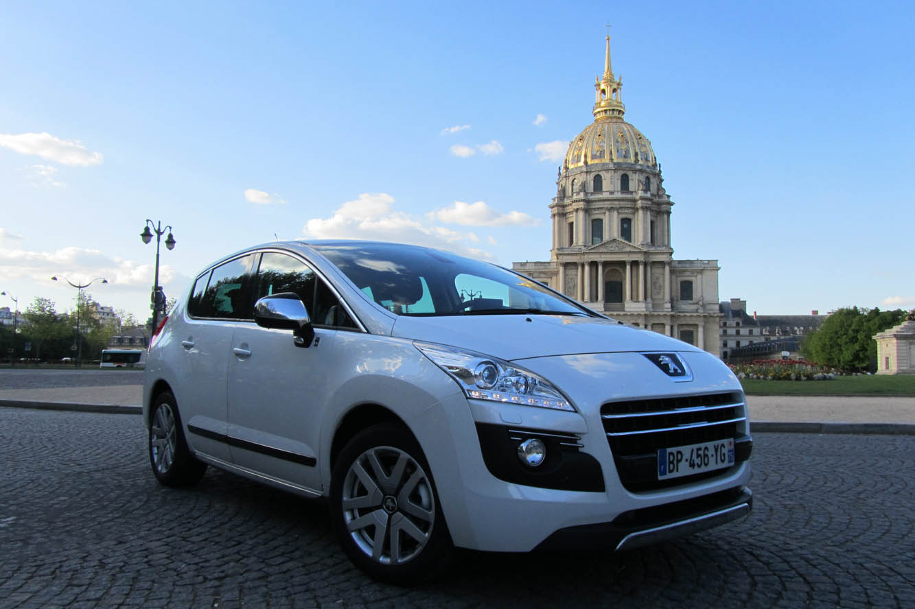 Image principale de l'actu: Essai peugeot 3008 hybrid4 