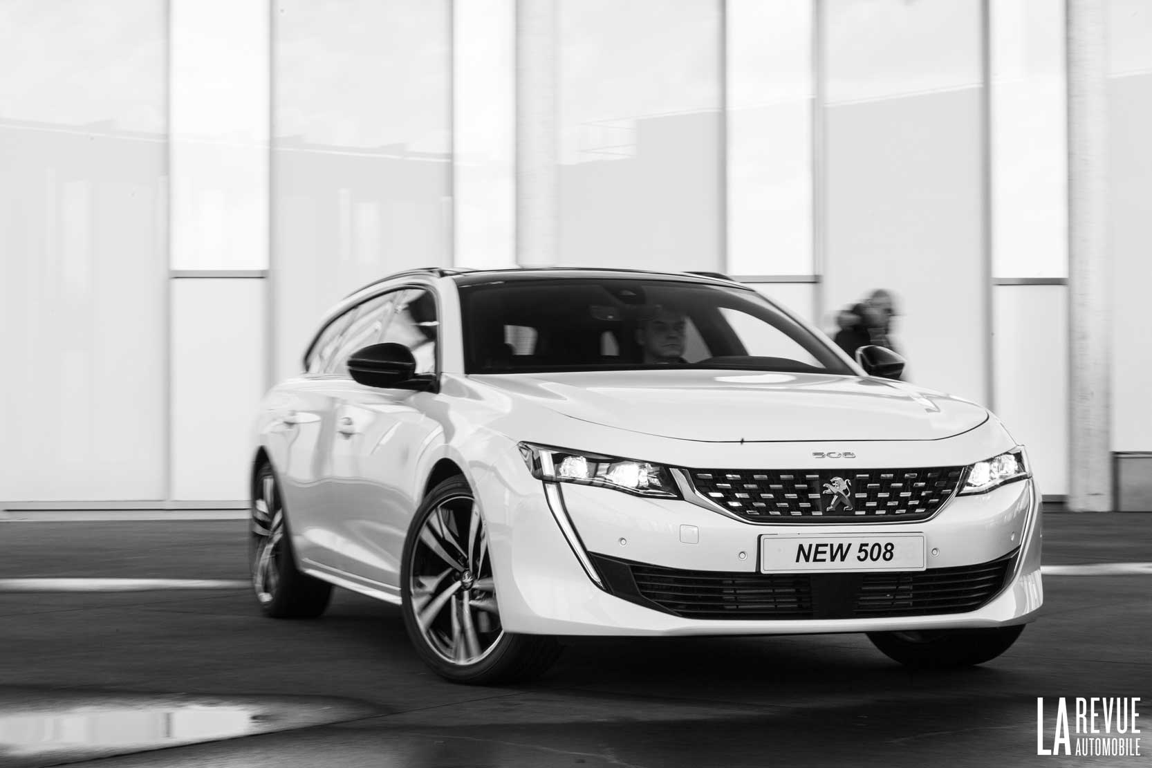 Voici la nouvelle Peugeot 508 SW, le break devient sportif avec ses lignes tendues