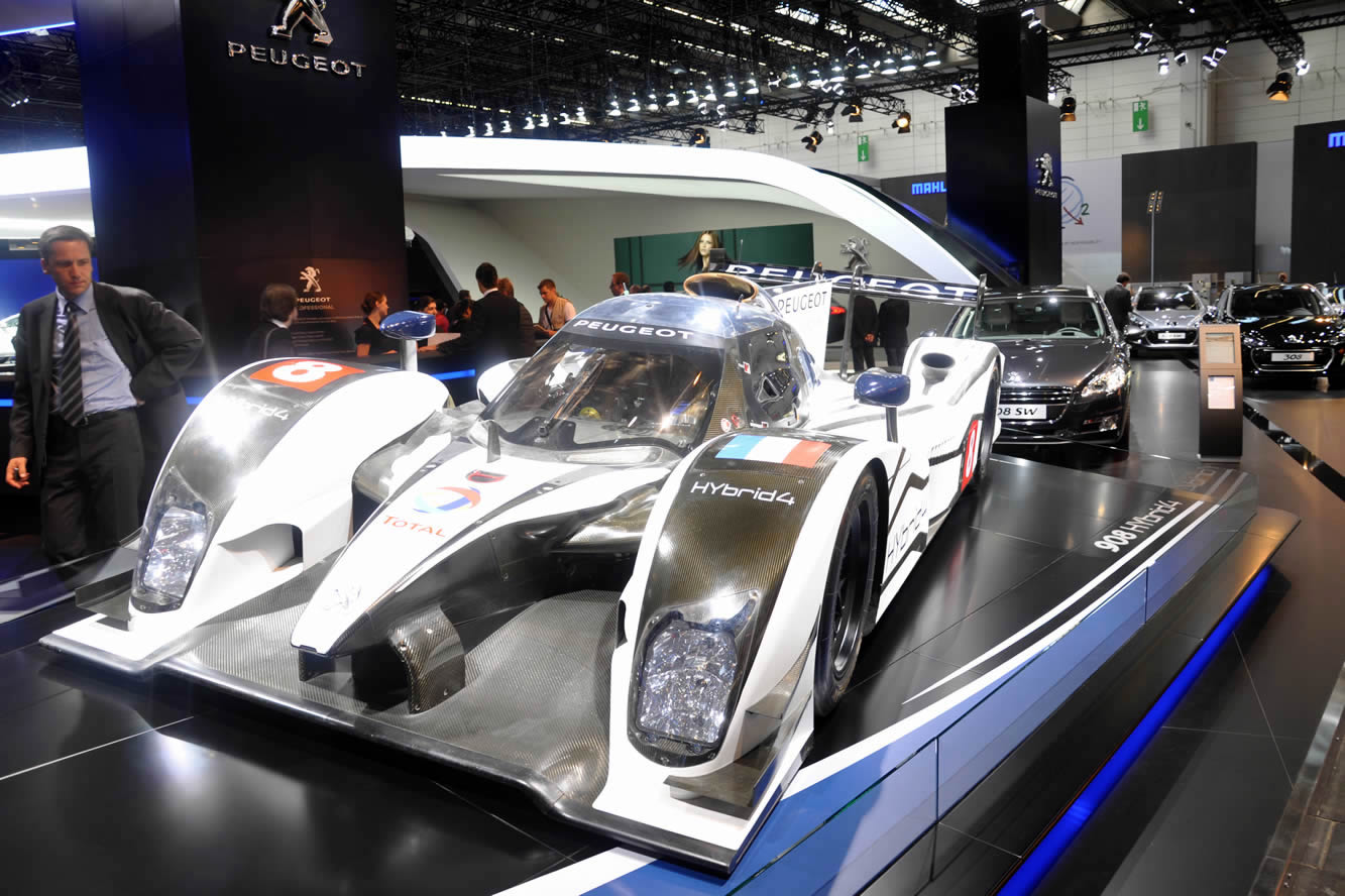 Image principale de l'actu: Nouvelles photos peugeot 908 hybrid4 