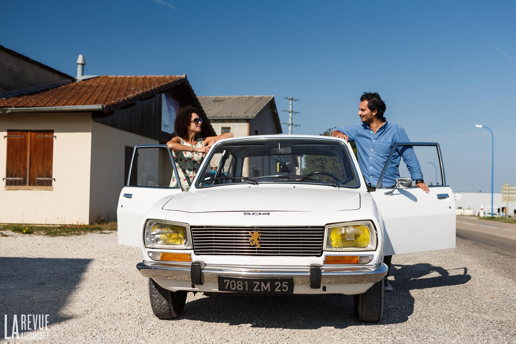 Image principale de l'actu: Essai Peugeot 504 : l'aventure Peugeot ou le retour aux sources