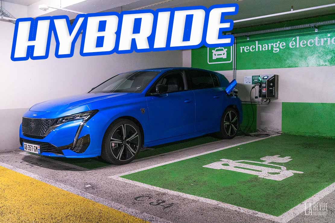 Image principalede l'actu: Peugeot 308 GT Hybride 225 : vaut-il mieux acheter 308 100 % électrique ?