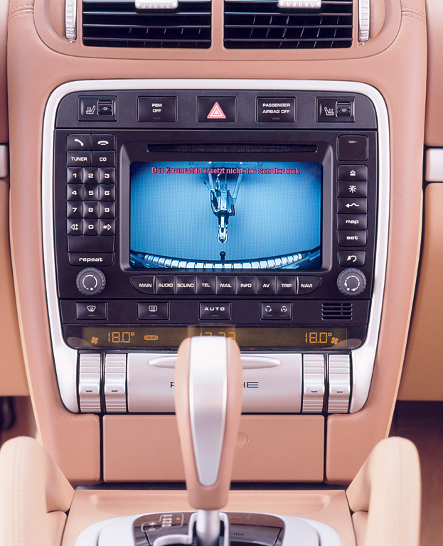 Interieur_Porsche-Cayenne_52