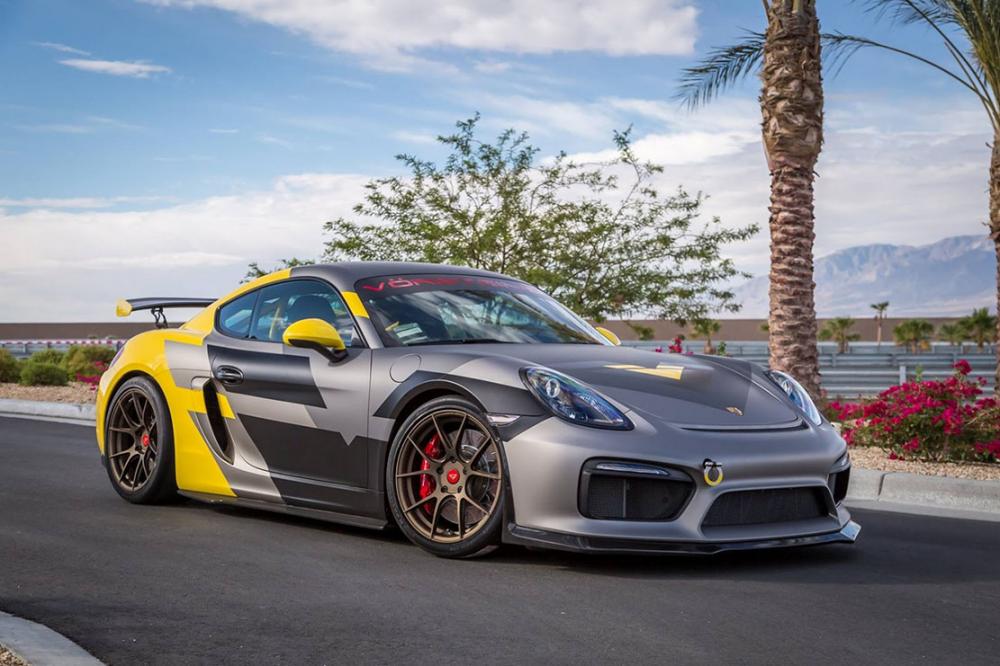 Image principale de l'actu: Vorsteiner se penche efficacement sur le porsche cayman gt4 