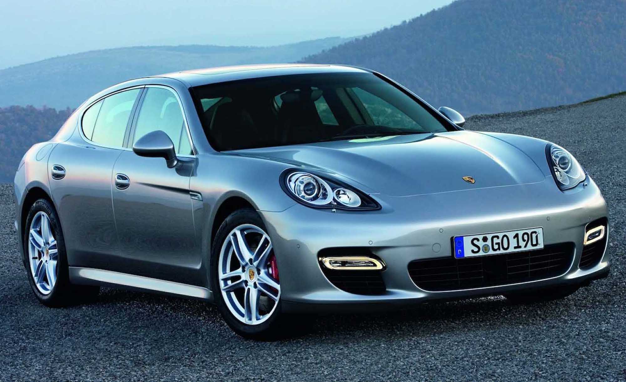 Image principale de l'actu: Porsche panamera la video et les photos 
