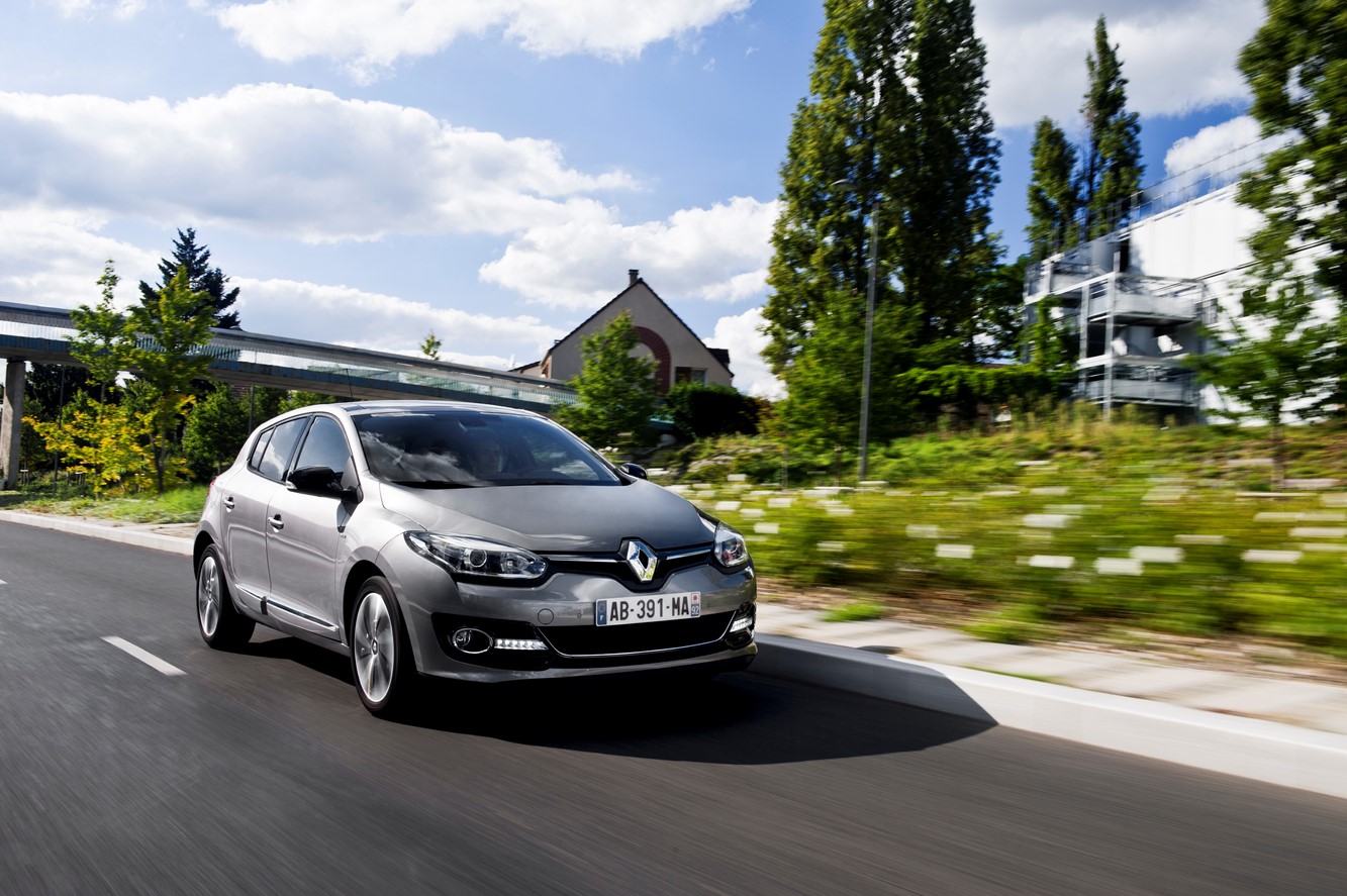 Image principale de l'actu: Renault megane seulement 3 etoiles au crash test euro ncap 