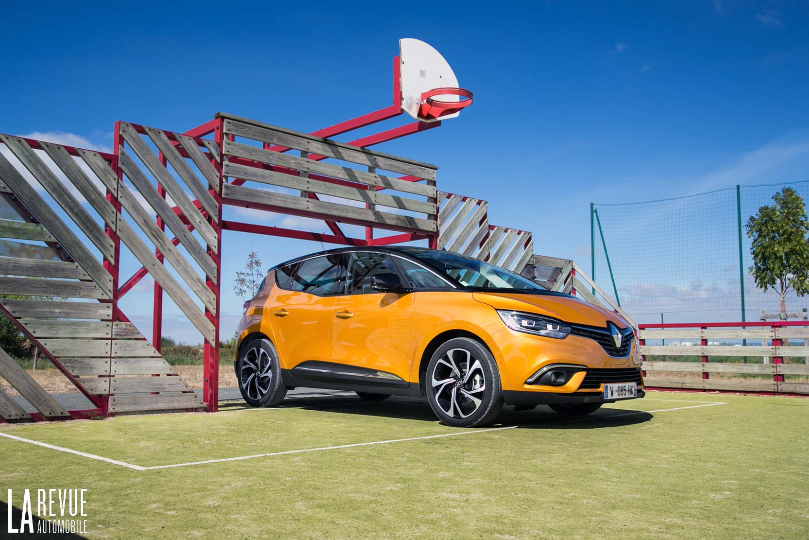 Exterieur_Renault-Scenic-2017_19