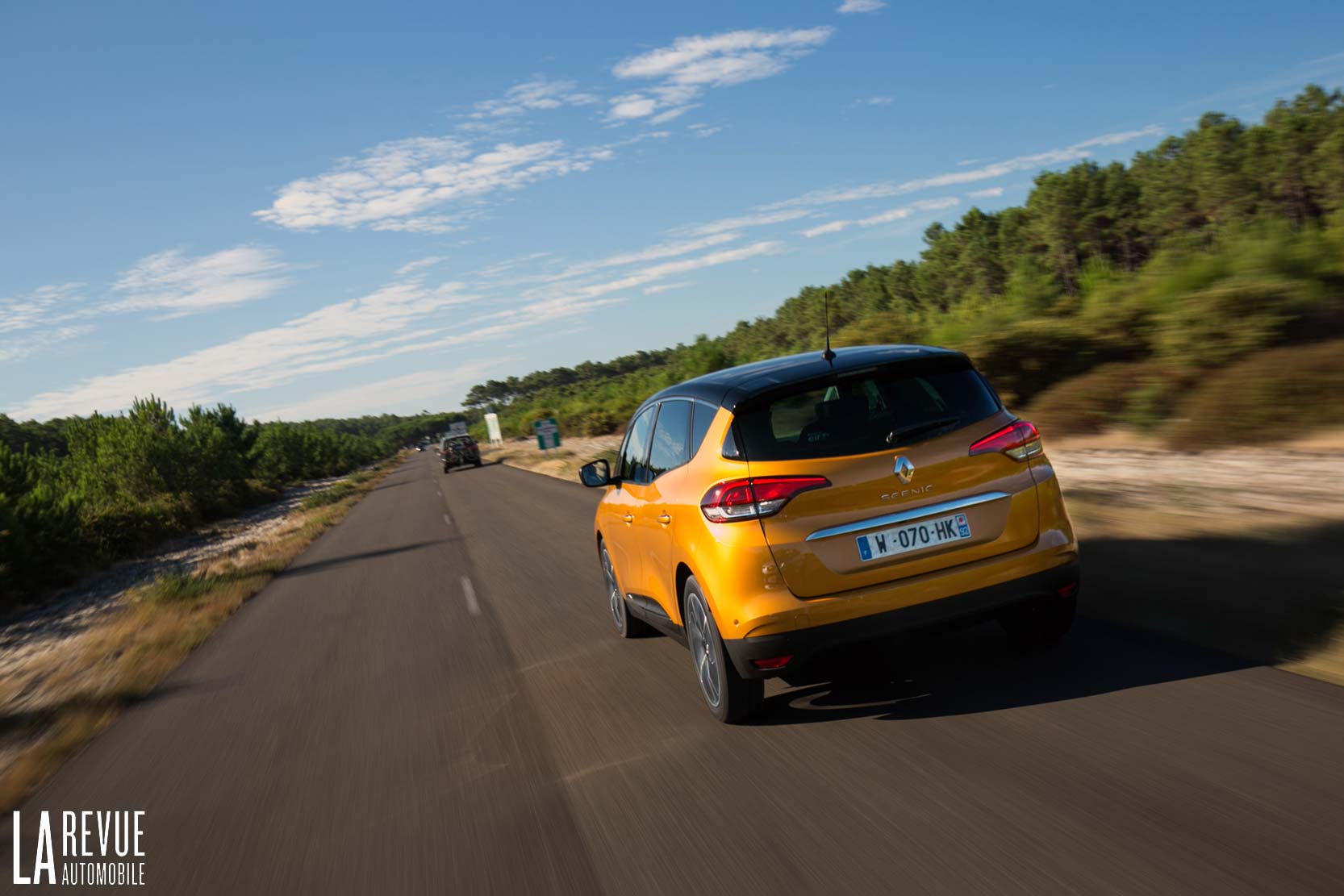 Exterieur_Renault-Scenic-2017_36