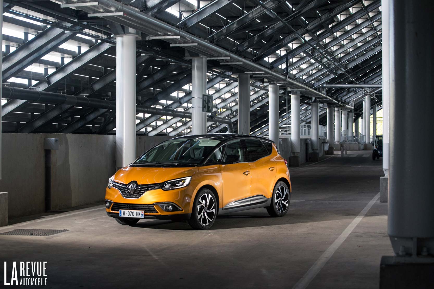 Exterieur_Renault-Scenic-2017_38