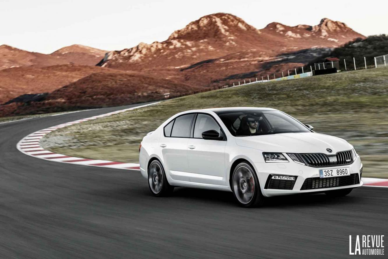 Image principale de l'actu: Skoda Octavia : de l'aventure avec la Scout et du Peps avec la RS