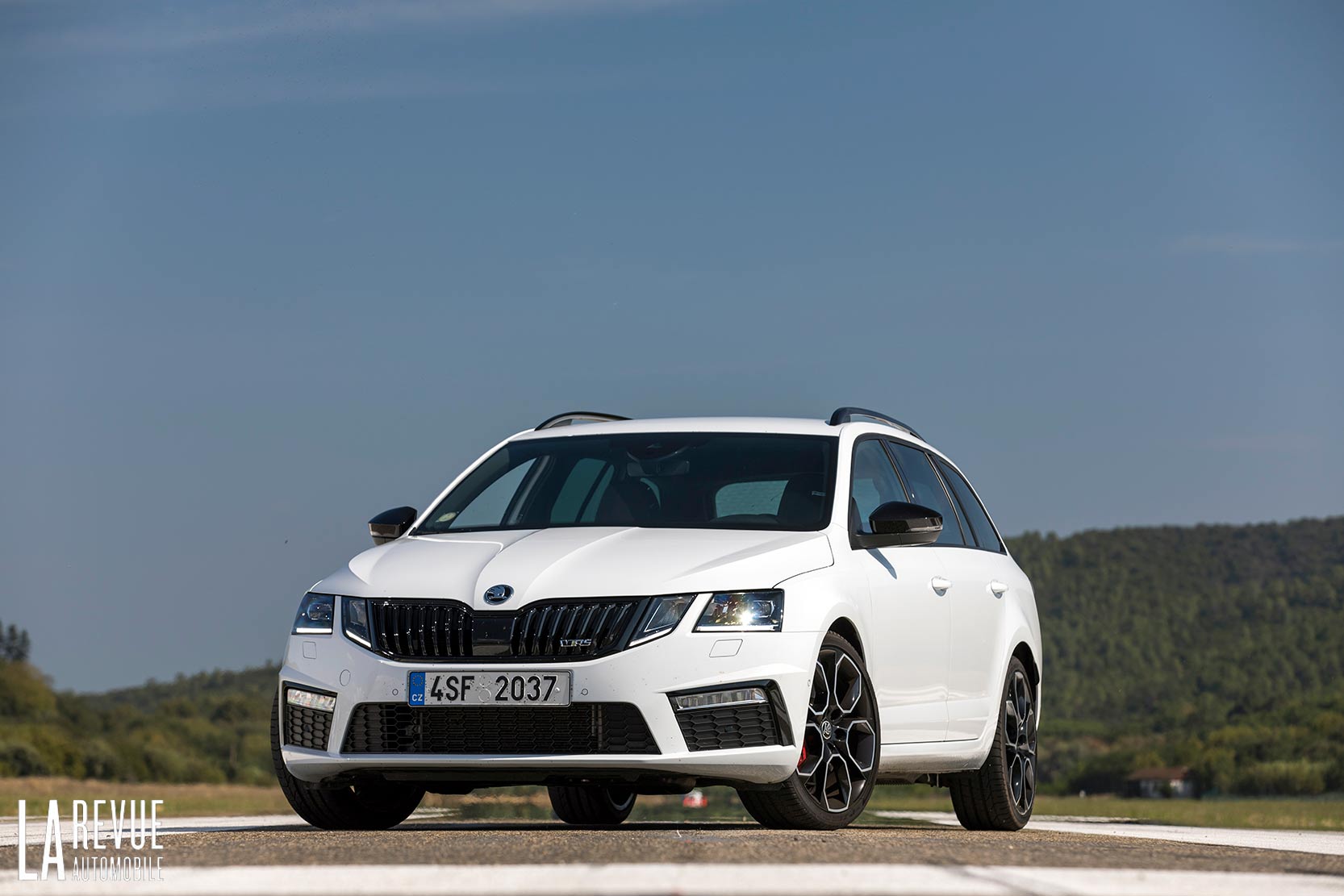 Image principale de l'actu: Un pack challenge plus pour la Skoda Octavia RS 245