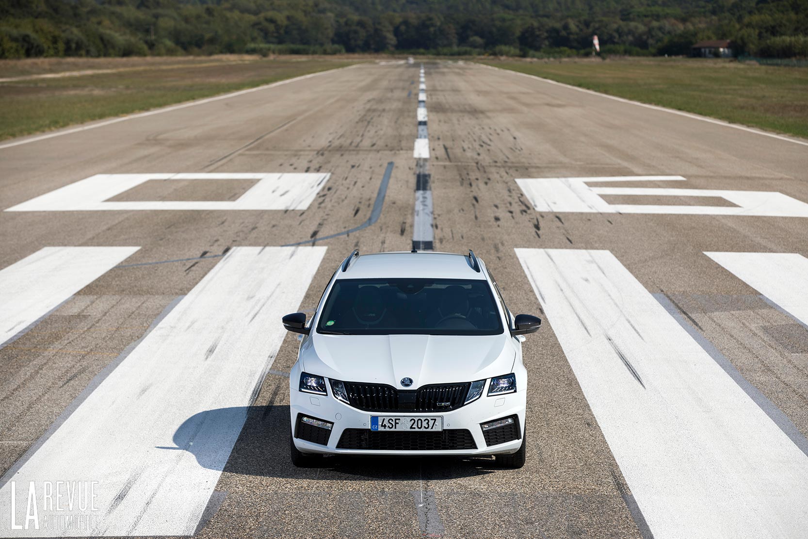 Image principale de l'actu: Essai Skoda Octavia RS 245 : et si elle portait le badge GTI