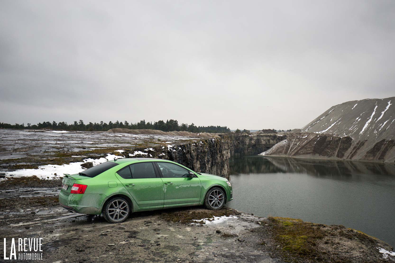 Exterieur_Skoda-Octavia-RS-TDI-4x4_43