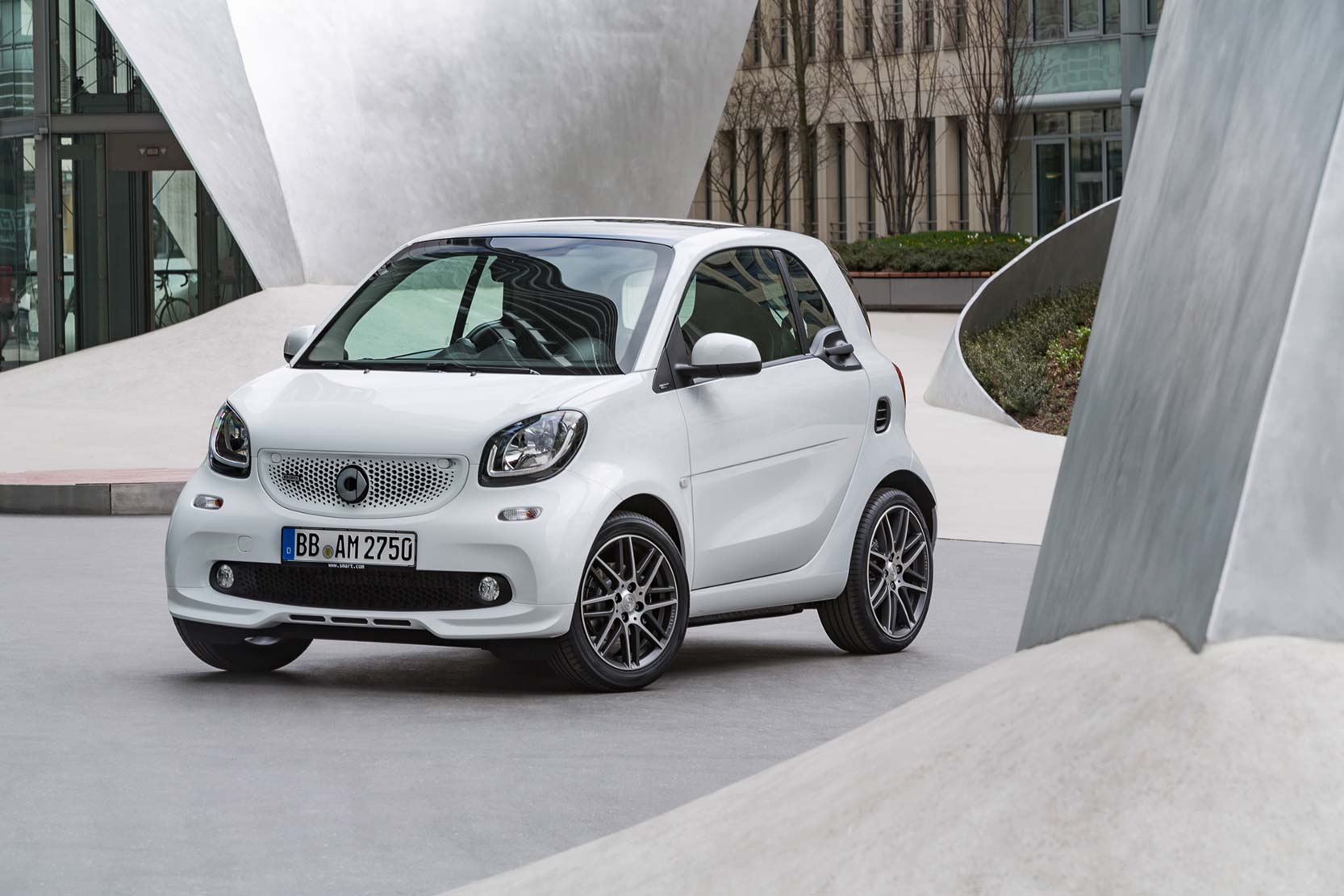 Image principale de l'actu: Smart fortwo et forfour brabus a partir de 19 350 et 20 250 euros 