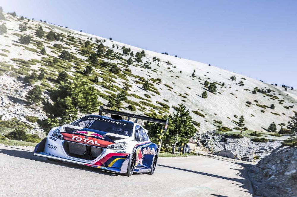 Image principale de l'actu: Loeb et sa 208 t16 de 875 chevaux au mont ventoux 