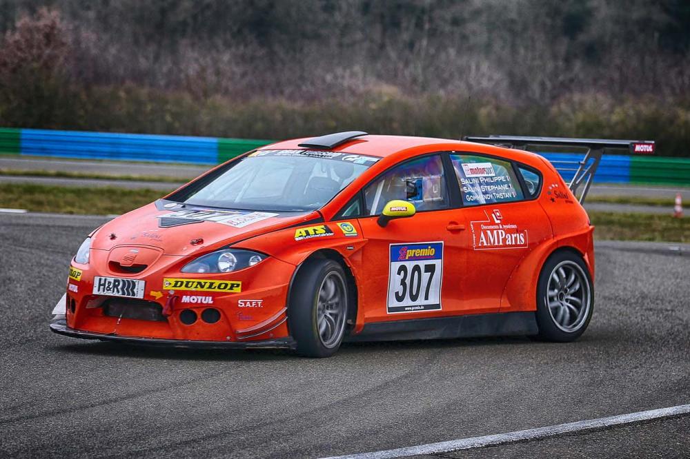 Image principale de l'actu: Rencontre avec une seat taillee pour courir au nurburgring 