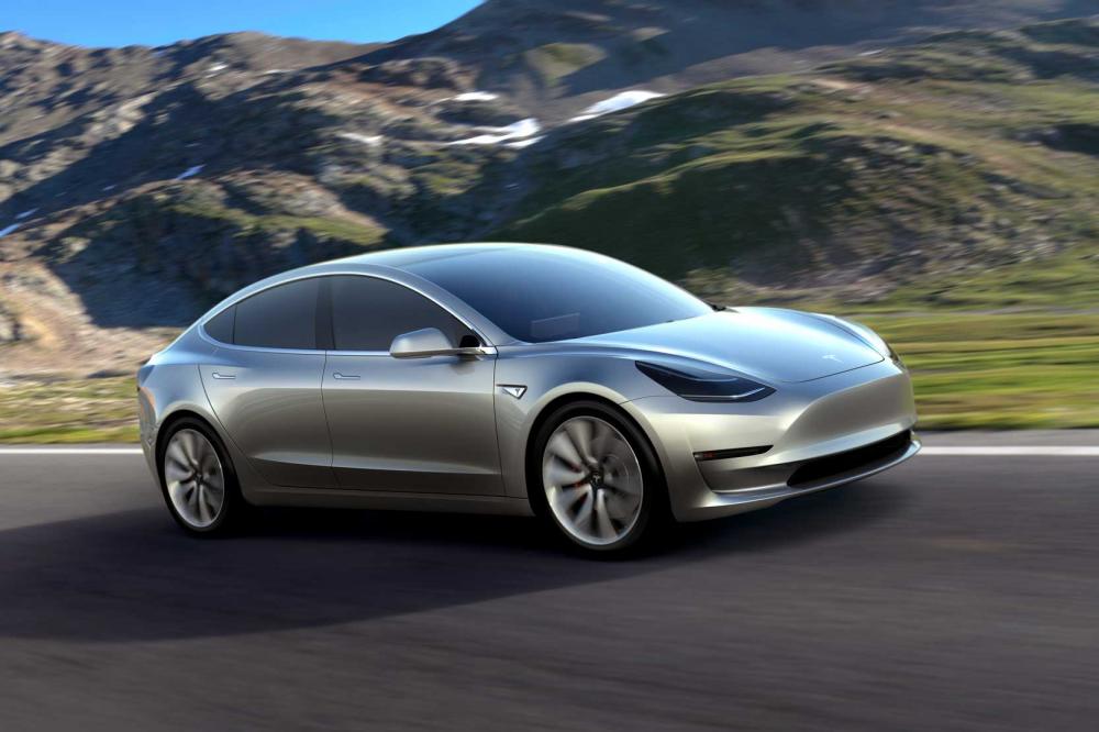 Image principale de l'actu: Tesla Model 3 : une autonomie record de 975 km ?