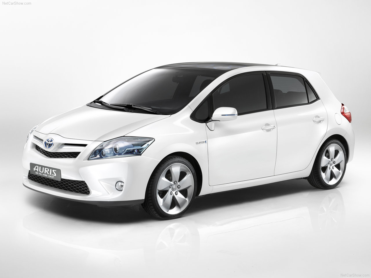 Image principale de l'actu: Album toyota auris hsd full hybrid concept 