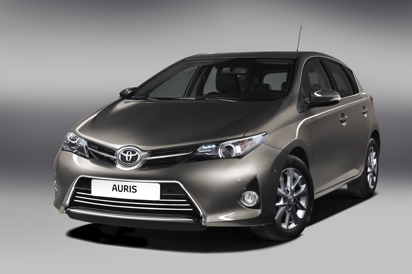 Image principale de l'actu: Nouvelles photos toyota auris ii 