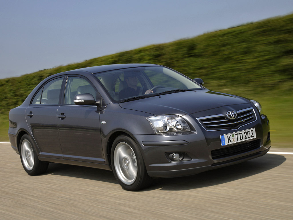 Toyota avensis новая
